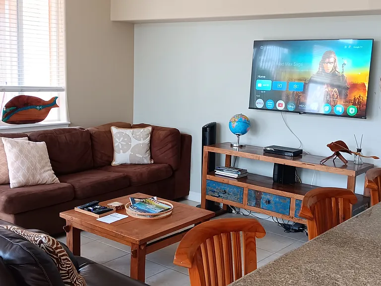 The home boasts 2 living room areas and an all open floor plan. 
Enjoy smart TV and full cable and fast wifi for all.