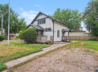 1801 N Wayland Ave, Sioux Falls, SD 57103