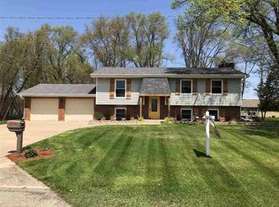 305 3rd St, Brodhead, WI 53520