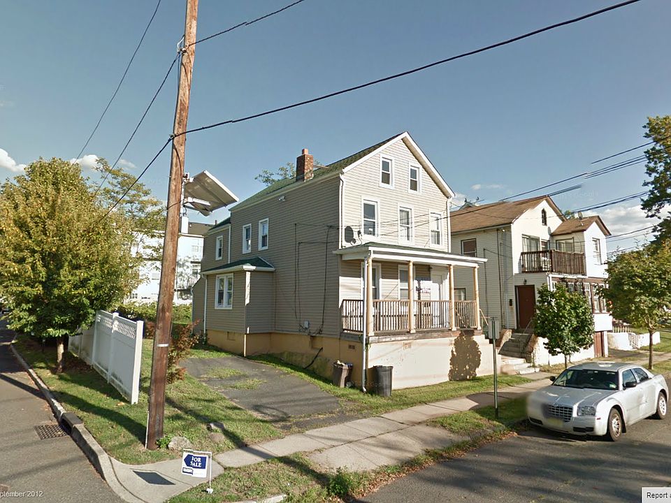 2nd image of 1713 Essex St #1