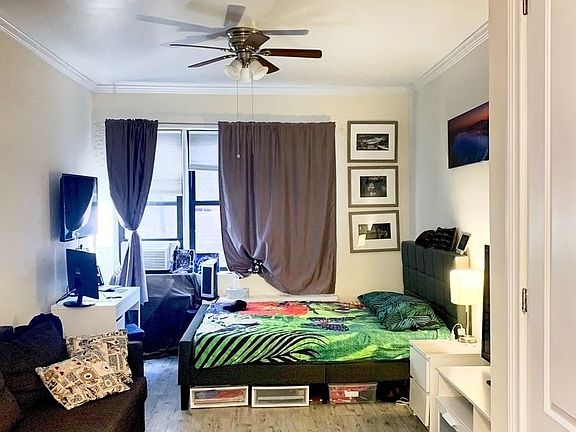 3rd image of 403 E 73rd St #1B
