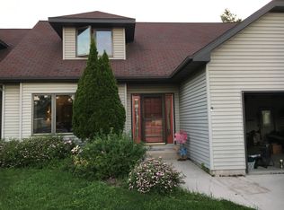 1703 Hoover St, NEW HOLSTEIN, WI 53061