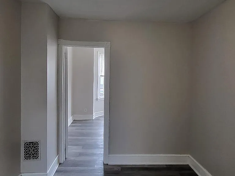 230 S Frazier St — Photo 20