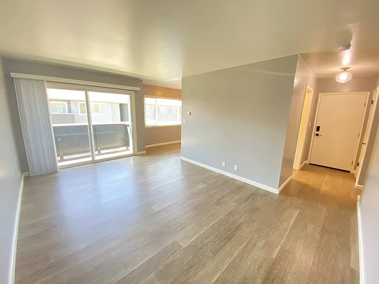 Escape Apartments — Photo 19