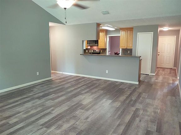 4th image of 6220 Countryside Dr