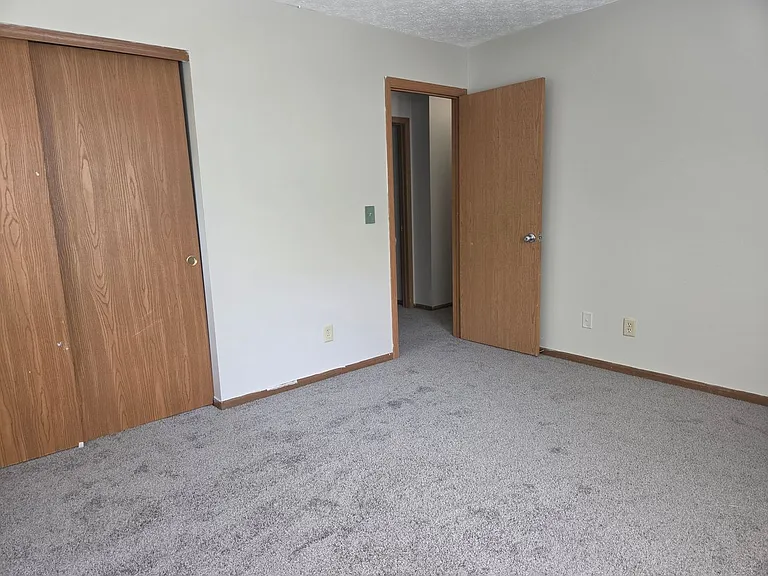 2208 Big Tree Dr — Photo 6
