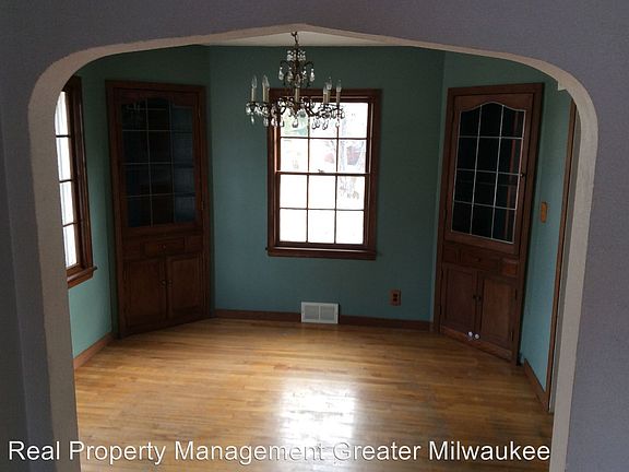 5th image of 4545 N 106th St