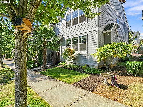 2nd image of 37927 Cascadia Village Dr