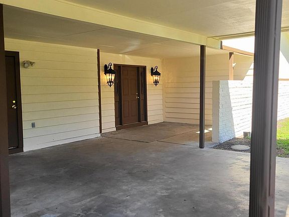 4th image of 7925 S CHATEAU Drive