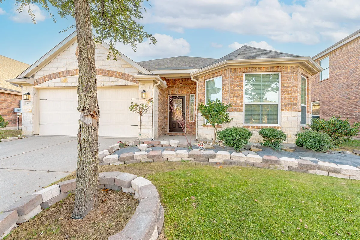Building Photo - 437 Lipizzan Ln
