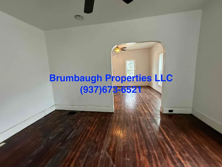 1027 Park Ave — Photo 28