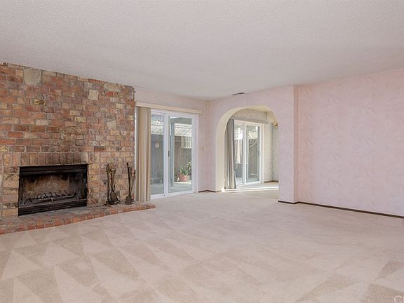 4th image of 2657 Dalemead St