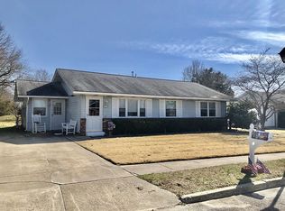 111 Elmtowne Blvd, Hammonton, NJ 08037
