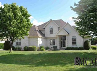 5489 Wimbledon Park Dr, Monroe, MI 48161