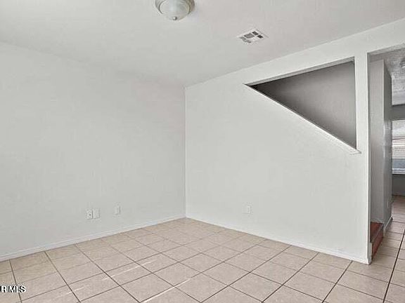4th image of 3904 Lincoln Ave Unit A