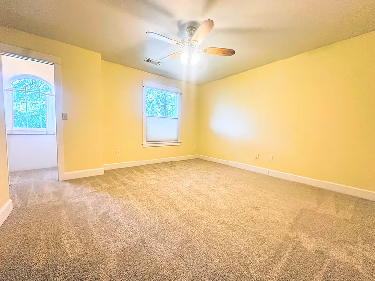 826 Park St — Photo 12