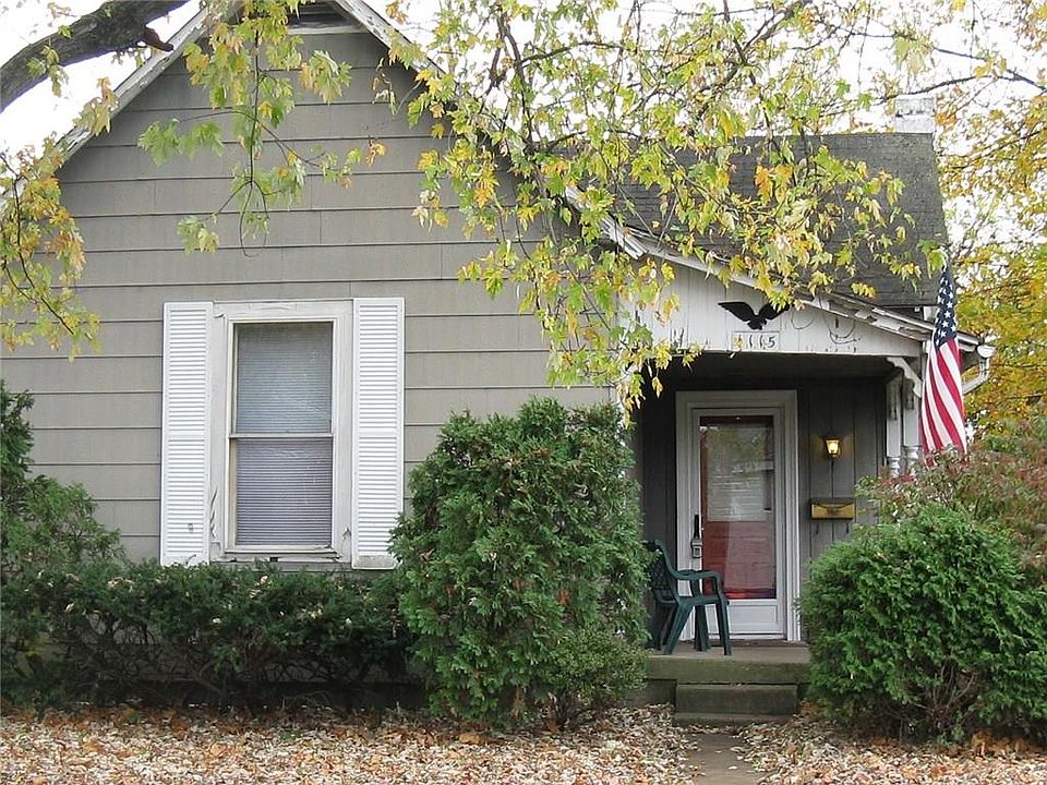 1st image of 1115 Evans Ave