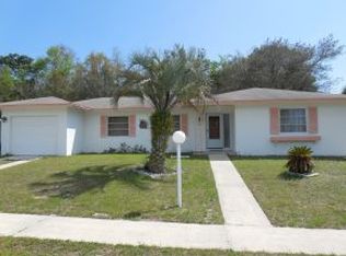 1970 W Gardenia Dr, Citrus Springs, FL 34434