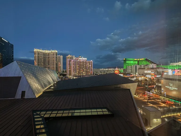 3722 Las Vegas Blvd S #505 — Photo 36