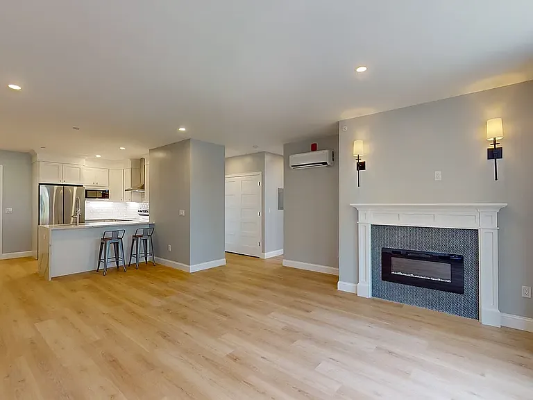 793 State St #2D — Photo 6