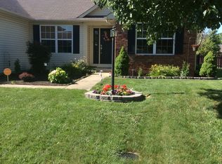 9886 Commonwealth Dr, Fishers, IN 46038