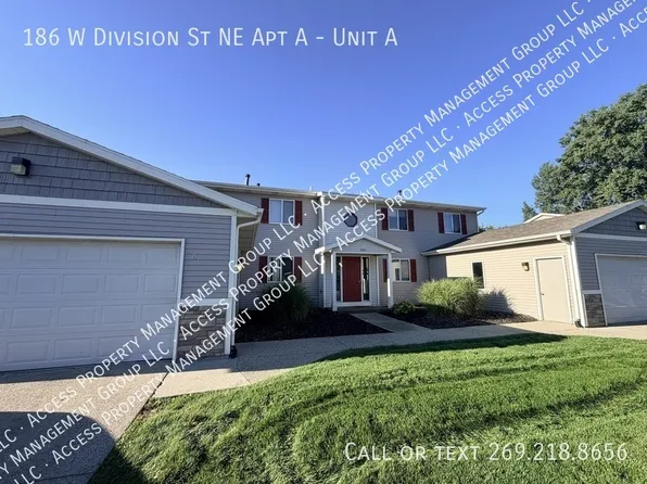 186 W Division St NE APT A, Rockford, MI 49341