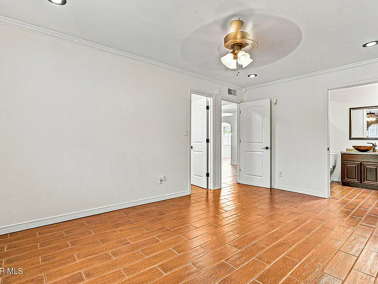 6340 Modesta St — Photo 24