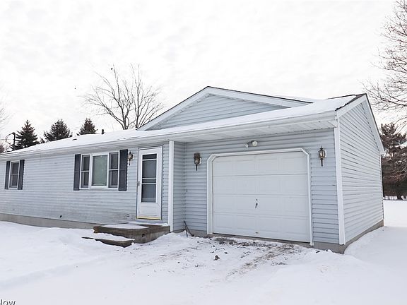 2nd image of 2535 Fulton Rd