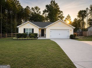 675 Stag Run Dr, Mansfield, GA 30055