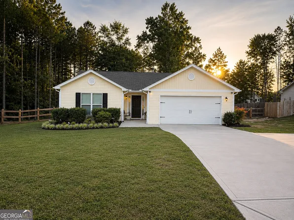 675 Stag Run Dr, Mansfield, GA 30055