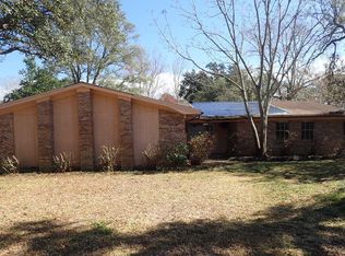 613 Burgundy Ln, Fort Walton Beach, FL 32547
