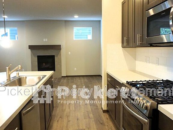 4th image of 5150 Sophie St