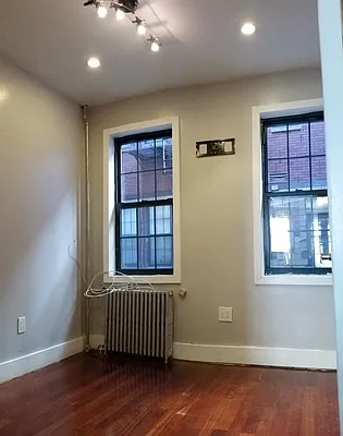 Rented by Signature Property Realty | media 26