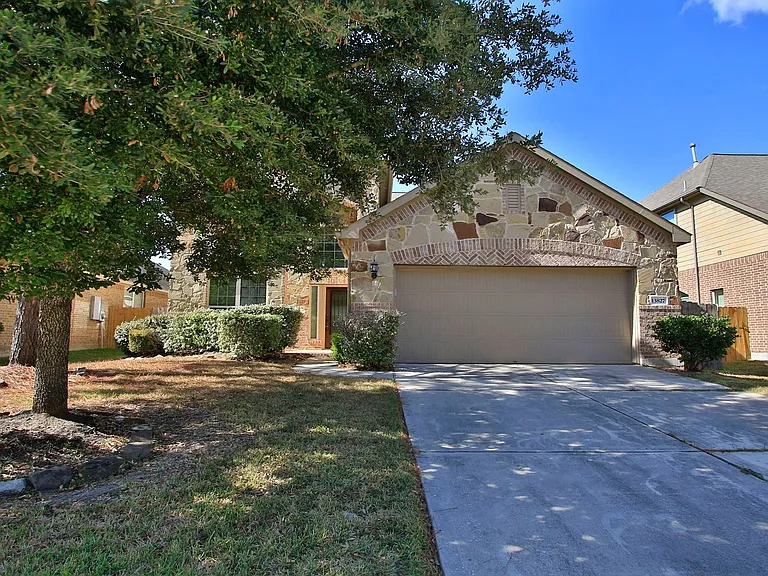 13827 Slate Mountain Ln — Photo 3