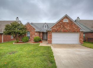 2902 Webb Ave, Greenville, TX 75402