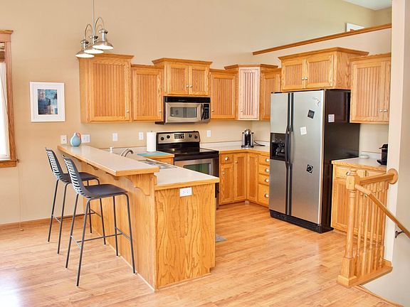 4th image of 3189 Orchard Ave NE