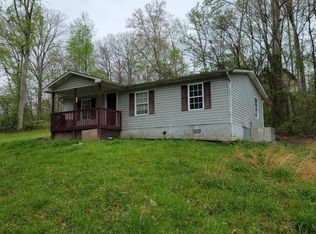 132 Forest Rd, Oliver Springs, TN 37840