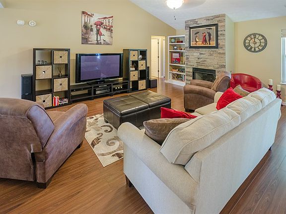 4th image of 6796 Wild Cherry Dr