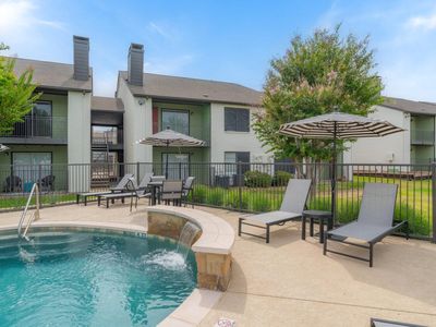 Rent The Kelton at Clearfork #6404 in Fort Worth, TX - Landing