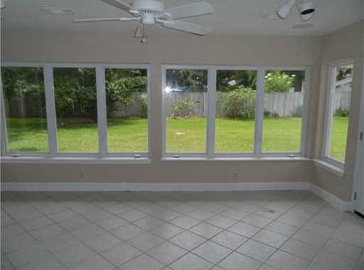 5th image of 517 Forest Ave N