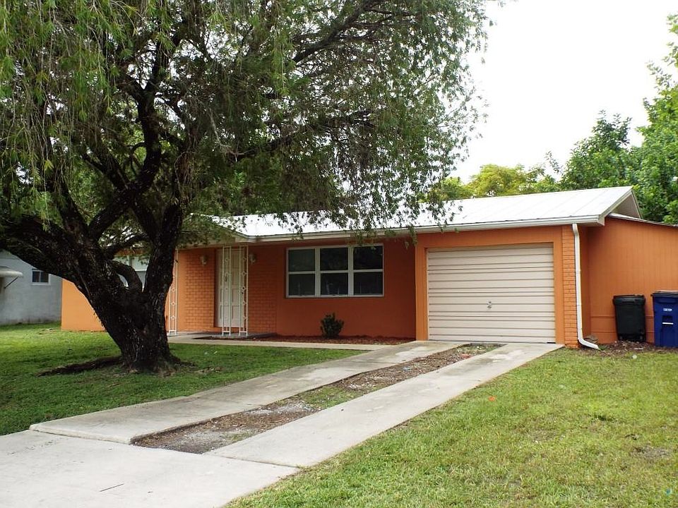 1st image of 414 Canyon Dr S