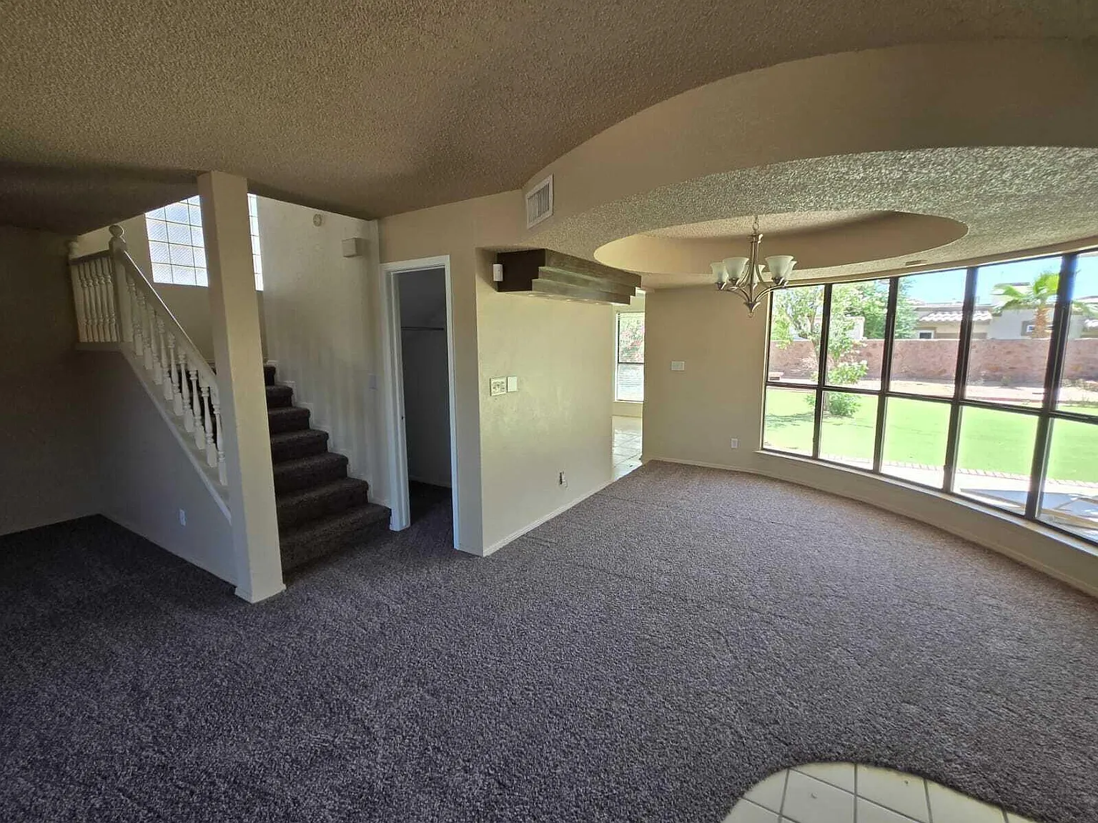 3 bed, 2.5 bath, 1999 sqft, $1,795 — Photo 2