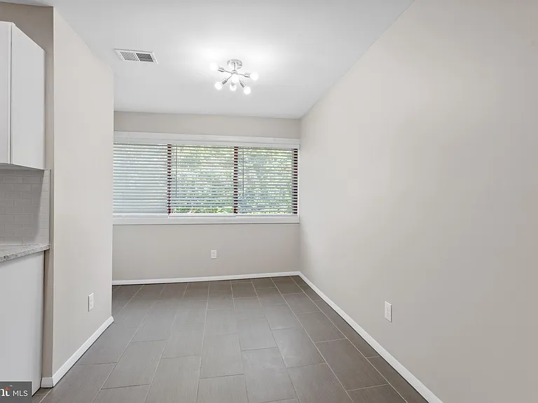 8018 Valley Manor Rd #3B — Photo 12
