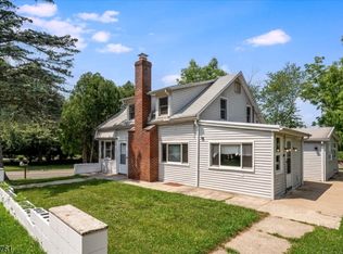 102A N Jefferson Rd, Whippany, NJ 07981