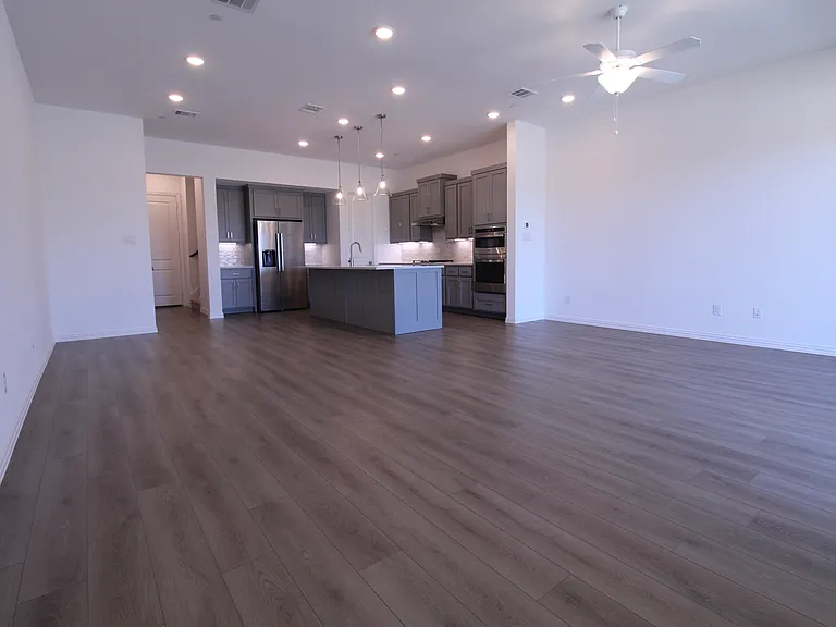 1221 Doris May Dr — Photo 5