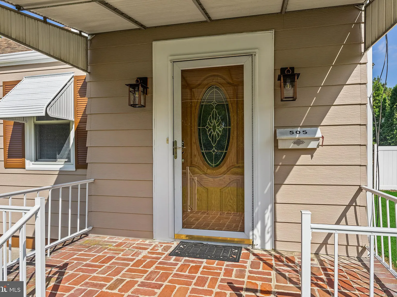3 bed, 1204 sqft, $2,500 — Photo 4