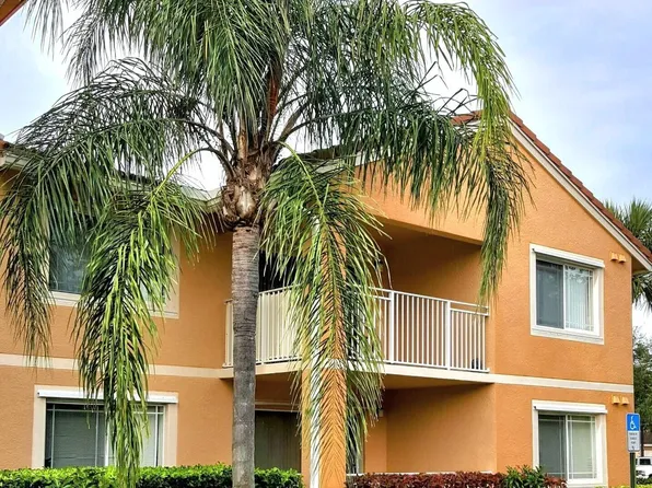 181 SW Palm Drive #207, Port St Lucie, FL 34986