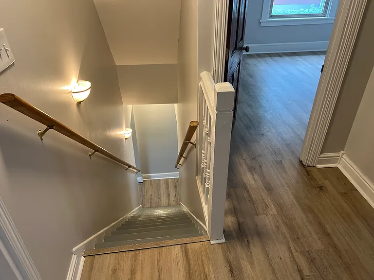 220 Locust Ave — Photo 13