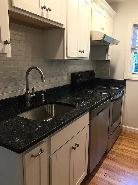 3 bed, 1.5 bath, 1200 sqft, $3,700 — Photo 4