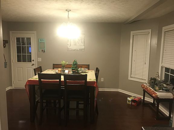 4th image of 108 Cook Ln
